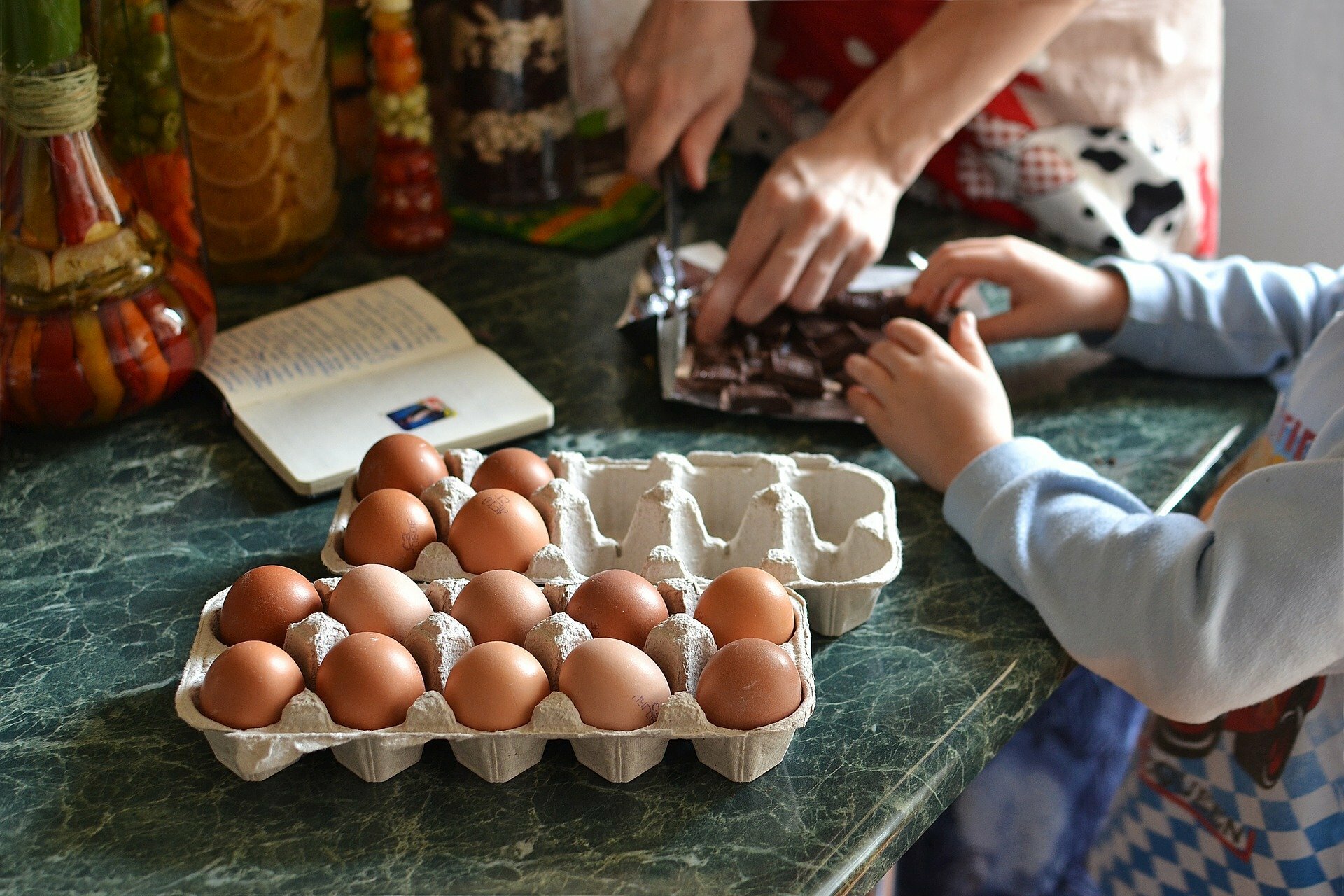 Breakfast in Bed Stinks: Try Cooking Together on Mother’s Day!